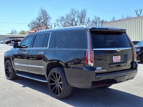 2017 Cadillac Escalade ESV Luxury