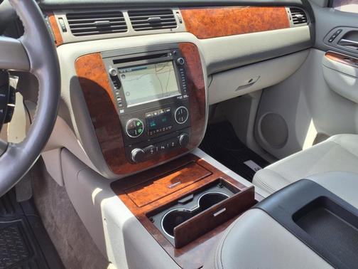 2012 Chevrolet Suburban 1500 LTZ