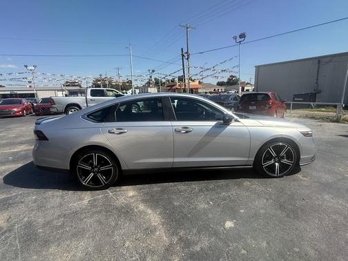 2024 Honda Accord Hybrid Base
