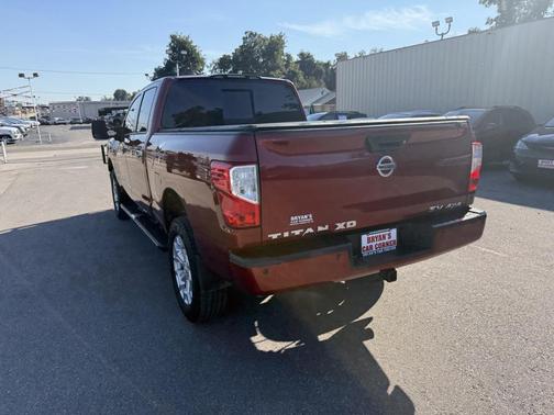 2016 Nissan Titan XD SV