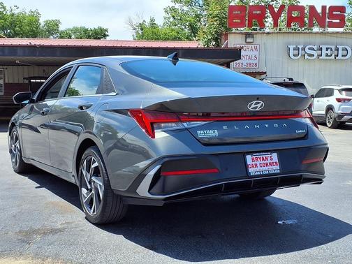 Gray 2024 Hyundai ELANTRA Limited