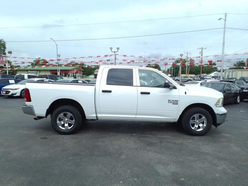 2023 RAM 1500 Classic SLT