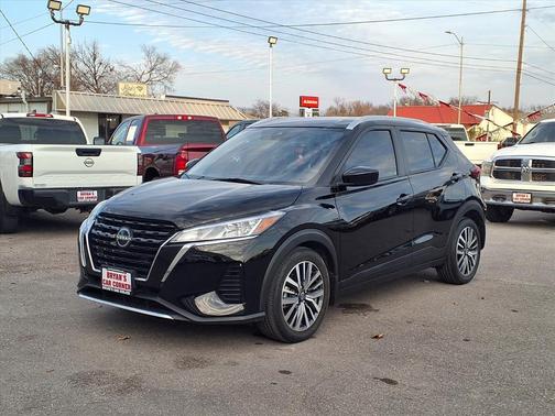 2023 Nissan Kicks SV