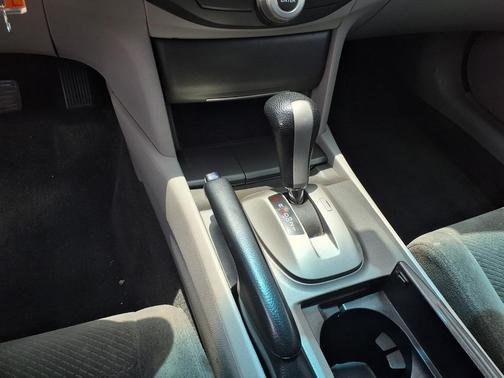 Alabaster Silver Metallic 2012 Honda Accord EX