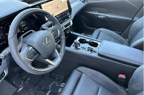 Eminent White Pearl 2026 Lexus RX 350 Luxury