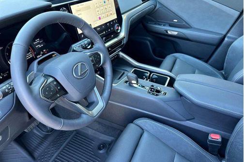 Wind Chill Pearl 2026 Lexus TX 350 Luxury