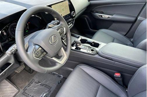 2025 Lexus NX 350h Premium