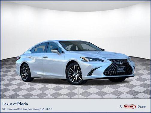 2025 Lexus ES 300h Base