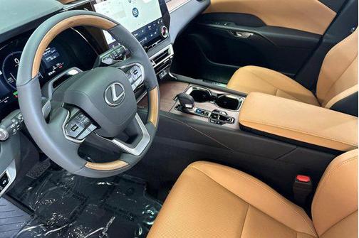 Eminent White Pearl 2026 Lexus RX 350h Premium
