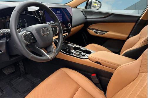 2026 Lexus NX 450h+ Luxury