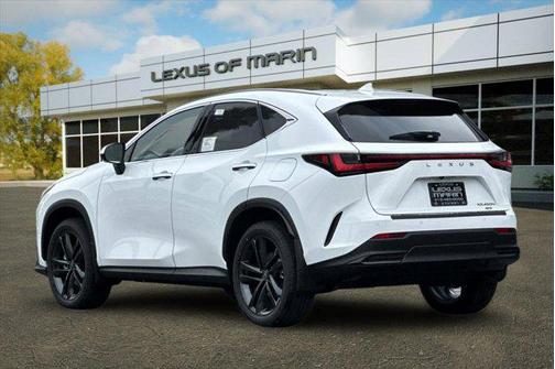 2026 Lexus NX 450h+ Luxury
