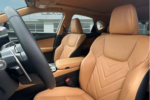 2026 Lexus NX 450h+ Luxury