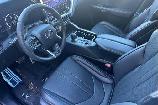 2026 Lexus TX 500h F SPORT Premium