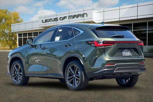Nori Green Pearl 2026 Lexus NX 450h+ Luxury