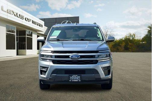 Iconic Silver Metallic 2022 Ford Expedition XLT