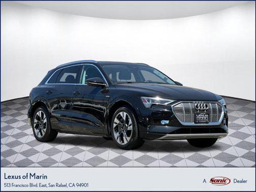 2021 Audi e-tron Premium Plus
