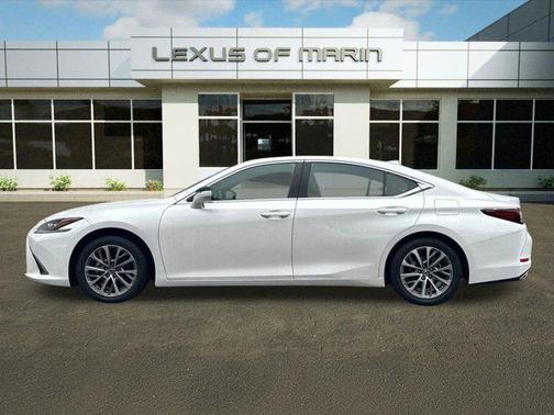 2022 Lexus ES 350 Base
