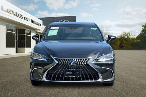 Caviar 2025 Lexus ES 300h Base