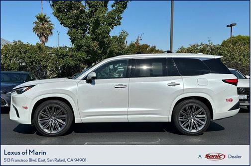 2024 Lexus TX 550h+ Luxury
