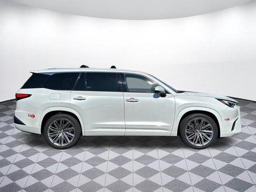 2024 Lexus TX 550h+ Luxury