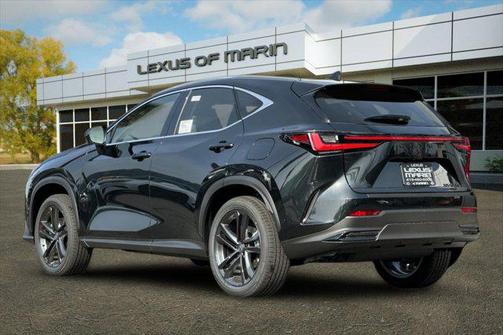 2026 Lexus NX 450h+ Luxury
