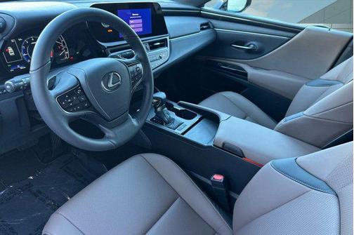 2025 Lexus ES 350 Base