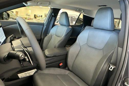 2025 Lexus RZ 450e RZ 450e Premium