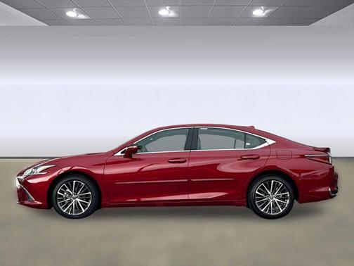 2025 Lexus ES 300h Base