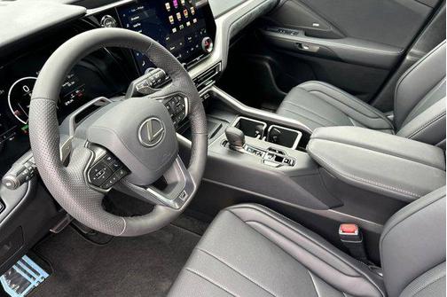 2025 Lexus TX 500h F SPORT Premium