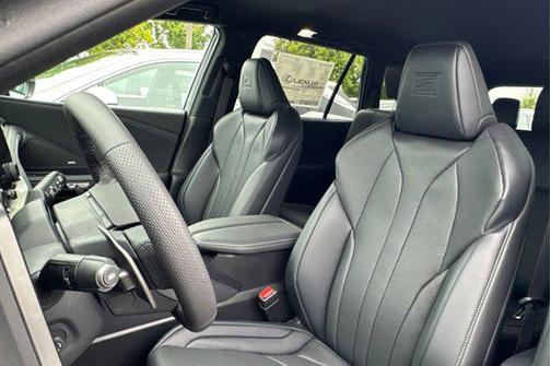 2025 Lexus TX 500h F SPORT Premium