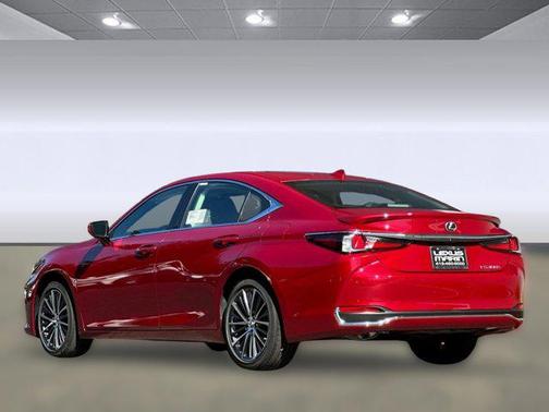 2025 Lexus ES 300h Base