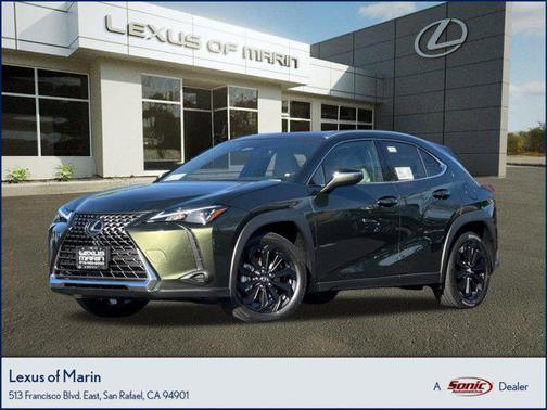 Nori Green Pearl 2026 Lexus UX 300h Base