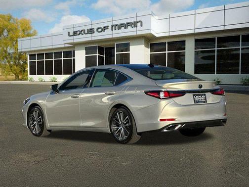 2023 Lexus ES 350 Base