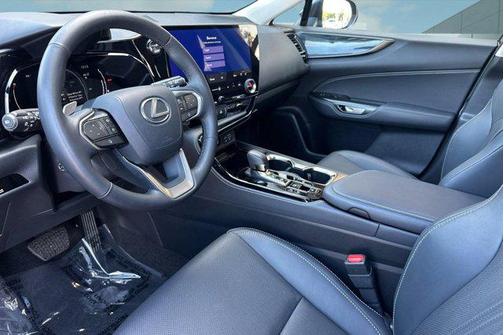 2025 Lexus NX 350h Premium