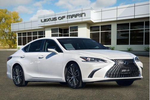 2025 Lexus ES 300h Base
