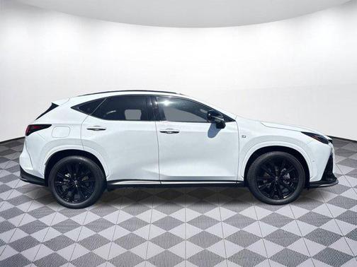 2025 Lexus NX 450h+ F SPORT Handling