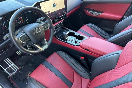 2025 Lexus NX 450h+ F SPORT Handling