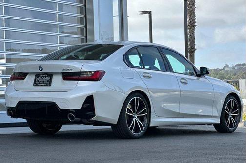 2024 BMW 330 i