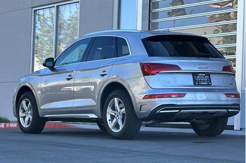 2023 Audi Q5 40 Premium