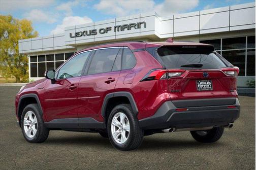 2021 Toyota RAV4 Hybrid XLE