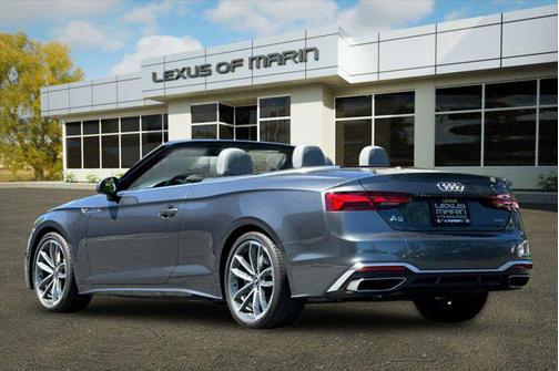 Daytona Gray Pearl Effect/Black Roof 2024 Audi A5 45 S line Premium Plus