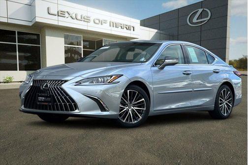 2023 Lexus ES 300h Base
