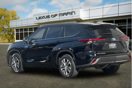 2021 Toyota Highlander Hybrid XLE