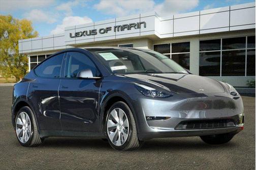 2023 Tesla Model Y Long Range Dual Motor All-Wheel Drive