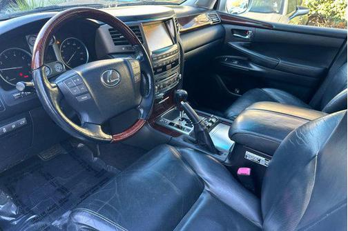 2011 Lexus LX 570 Base