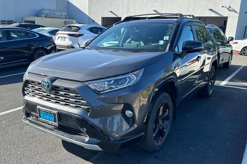 Blizzard Pearl/Midnight Black Metallic 2021 Toyota RAV4 Hybrid SE