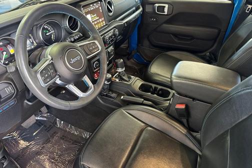 Hydro Blue Pearlcoat 2023 Jeep Wrangler 4xe Rubicon