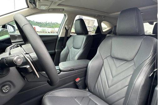 2026 Lexus NX 450h+ Luxury