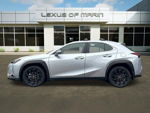 2025 Lexus UX 300h Base