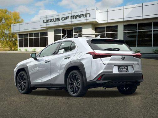 2025 Lexus UX 300h Base